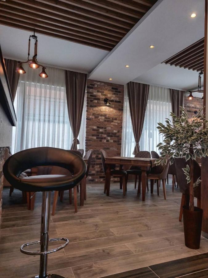 Eleon Motel Брезовица Экстерьер фото